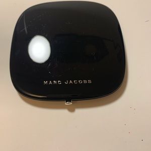 Marc Jacobs Light Contour